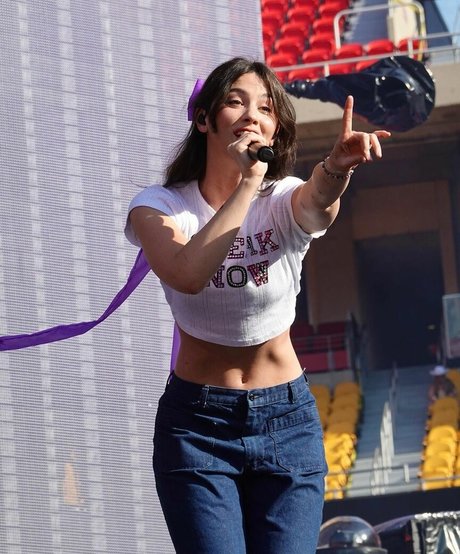 Gracie Abrams OnlyFans Leaked Gratis