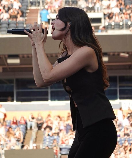 Gracie Abrams Nacktbilder OnlyFans