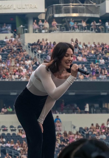 Gracie Abrams Neue OnlyFans Leaks