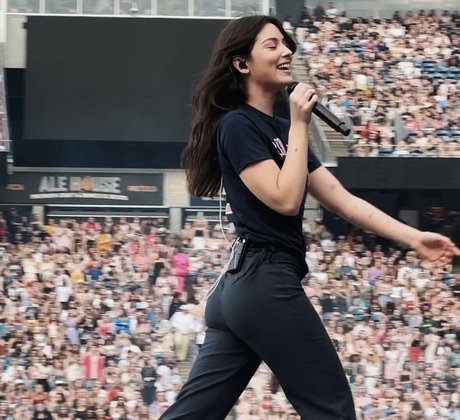 Gracie Abrams OnlyFans Nacktbilder