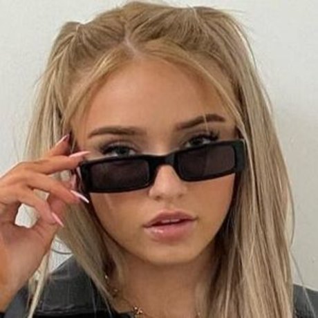 HoneyPuu OnlyFans Nacktfotos