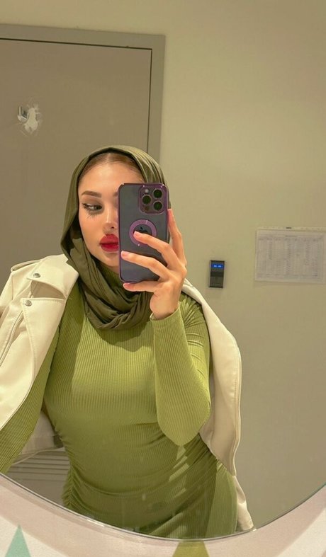 symkyck OnlyFans Striptease