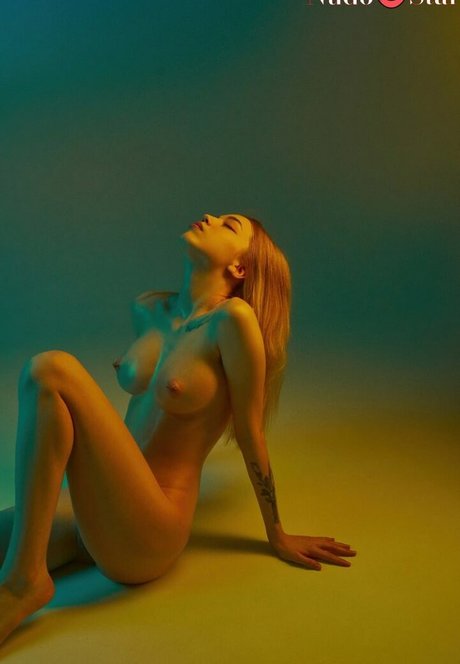 Jenny Kitty OnlyFans Nacktbilder