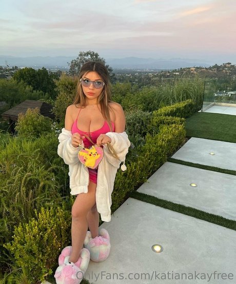 katianakayfree OnlyFans nackte Brüste