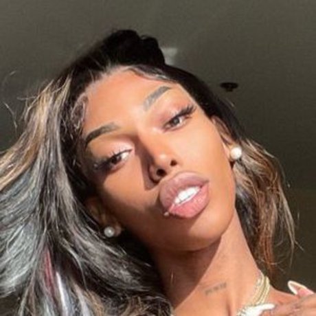 Baggyaltiffxxx Nacktbilder OnlyFans