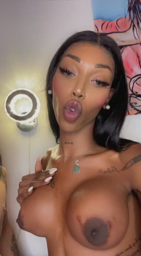 Baggyaltiffxxx OnlyFans geleakt.