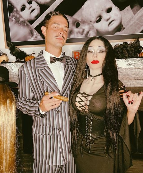 Sarah Hyland OnlyFans Leak