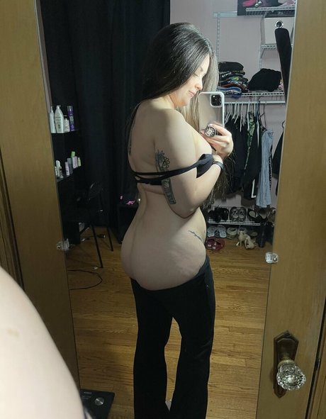 karby OnlyFans schlank