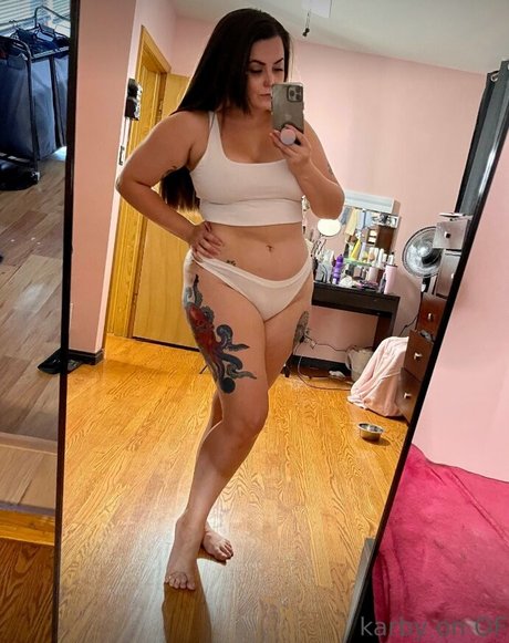 karby Leaks von Nacktbildern auf OnlyFans