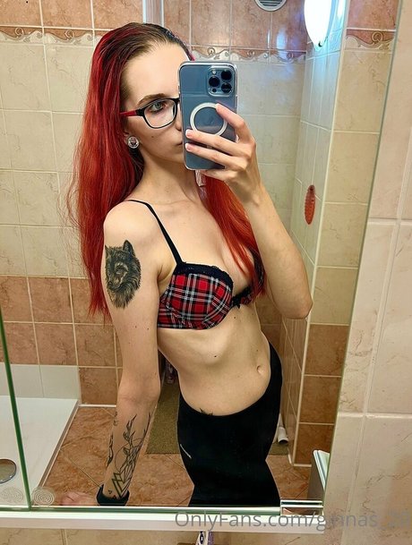 ginnas 20 OnlyFans Nackt