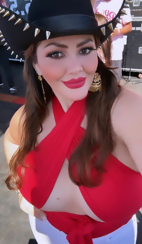 Marlene Quinto OnlyFans Striptease