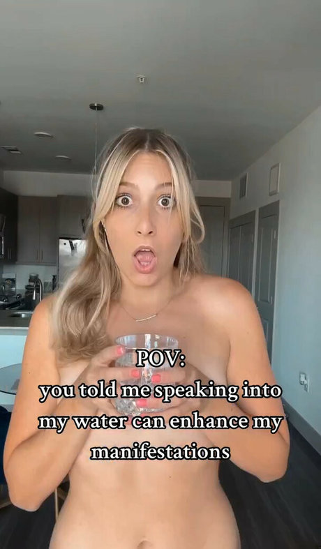 Glitchhappens Nacktbilder von OnlyFans geleakt