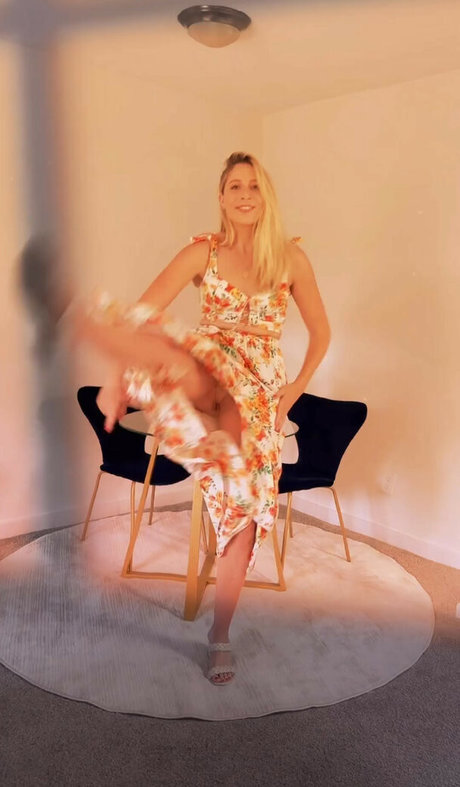 Glitchhappens Oben ohne OnlyFans