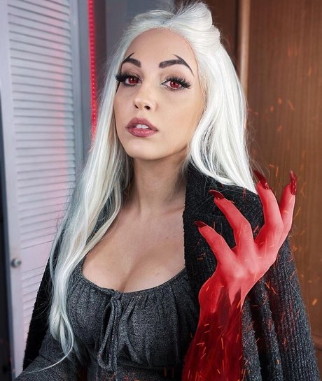 Mona Schon OnlyFans XXX