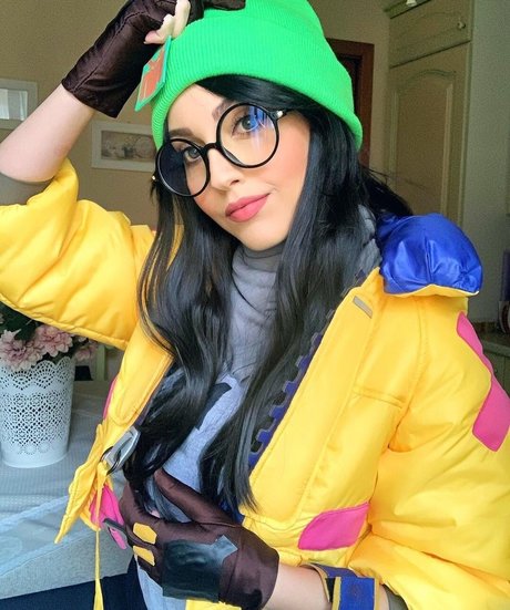 Mona Schon OnlyFans Nackt