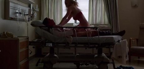 Betty Gilpin OnlyFans Gratis-Inhalte