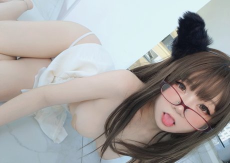 YaoYaoQwQ OnlyFans Nackt