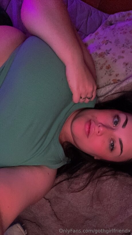 Gothgirlfriendx OnlyFans Model Bilder