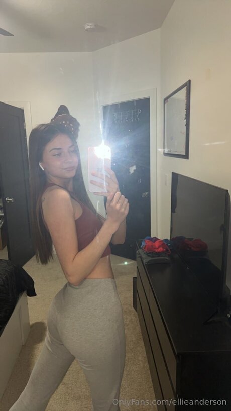 Ellieanderson OnlyFans Leak