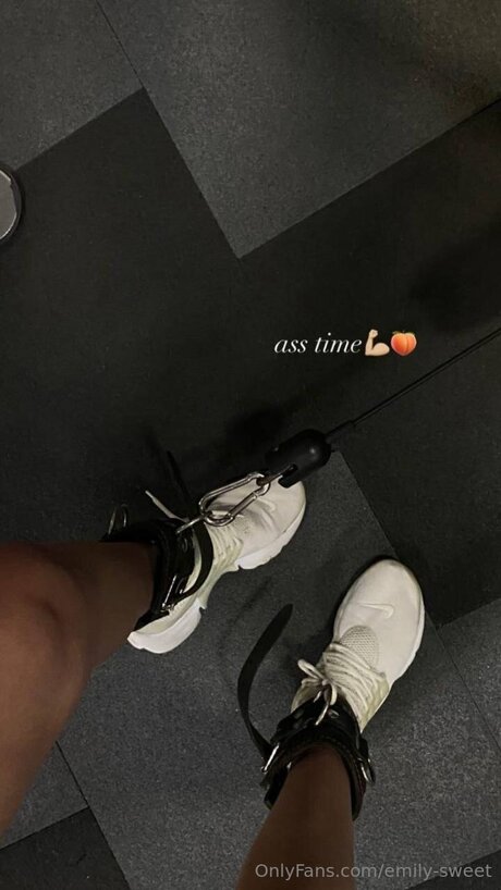 Emily Sweet Nacktbilder von OnlyFans