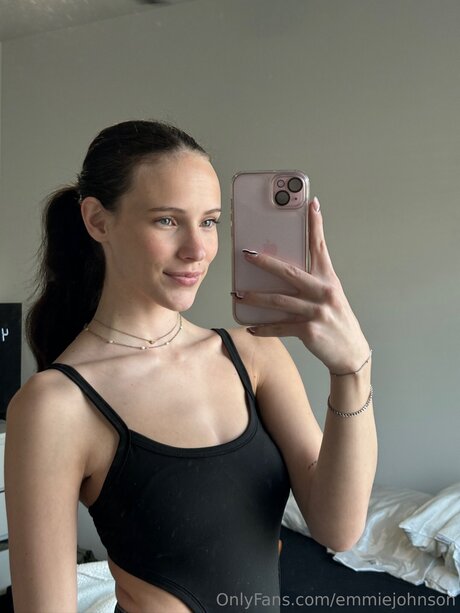 asiatische mädchen nur fans heiß nackt Galerie