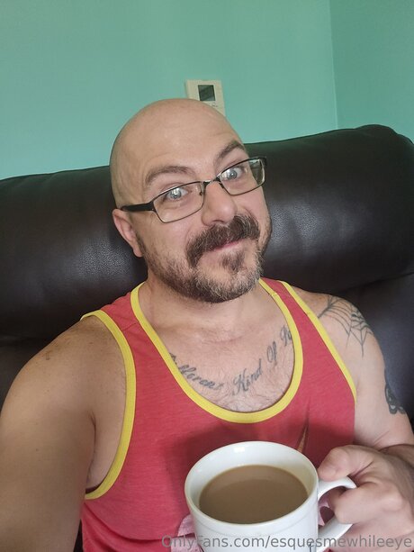 Esquesmewhileeye OnlyFans