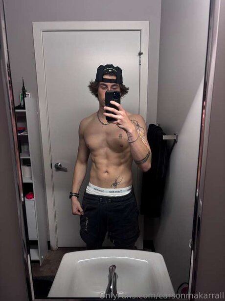 Carsonmakarrall Heiße OnlyFans Inhalte