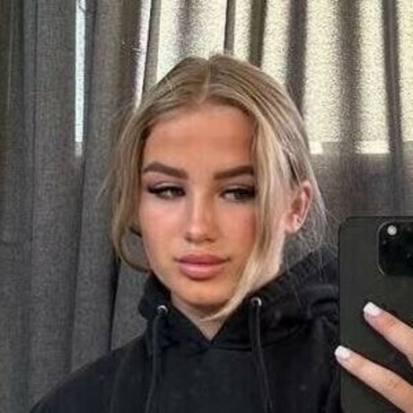 itsmesophie Oben ohne OnlyFans