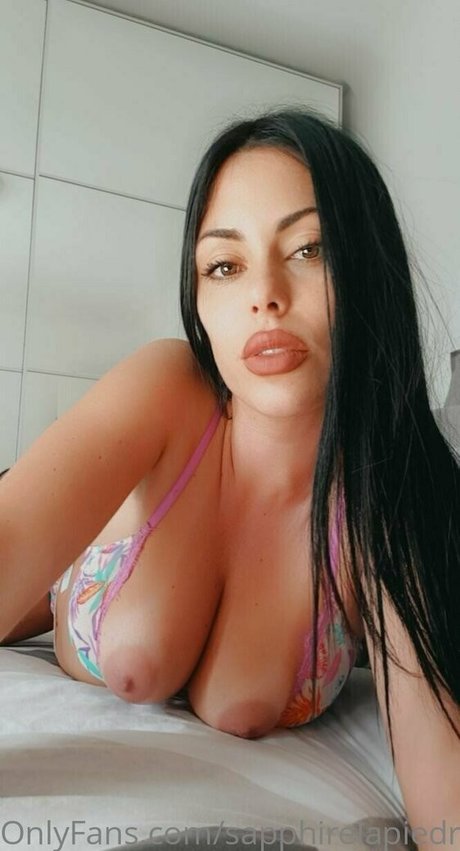 sapphireastrea OnlyFans Nacktfotos