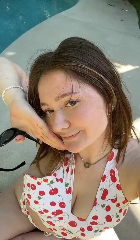 Emma Kenney Nacktbilder OnlyFans Geleakt