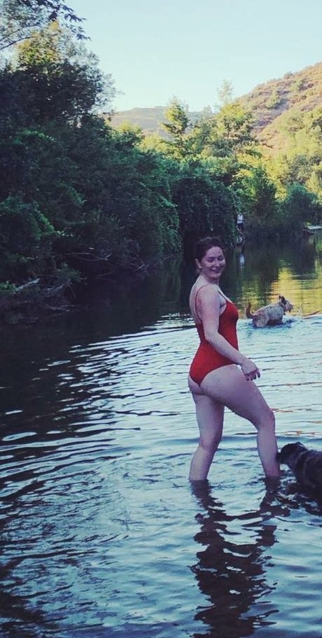 Emma Kenney OnlyFans Archiv