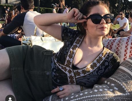 Emma Kenney Kostenlose OnlyFans-Inhalte