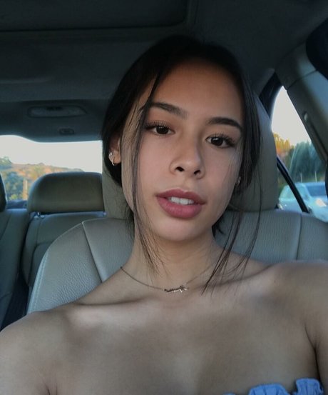 Buhnny OnlyFans schlank