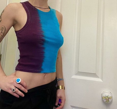 Miss Manganese ASMR Nacktbilder geleakt OnlyFans Nacktporno