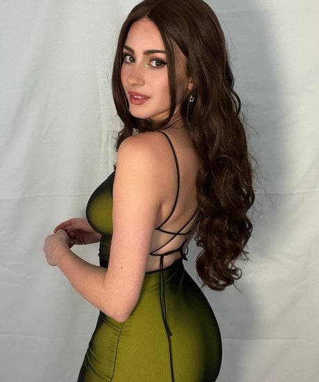 Palmbee Oben ohne OnlyFans