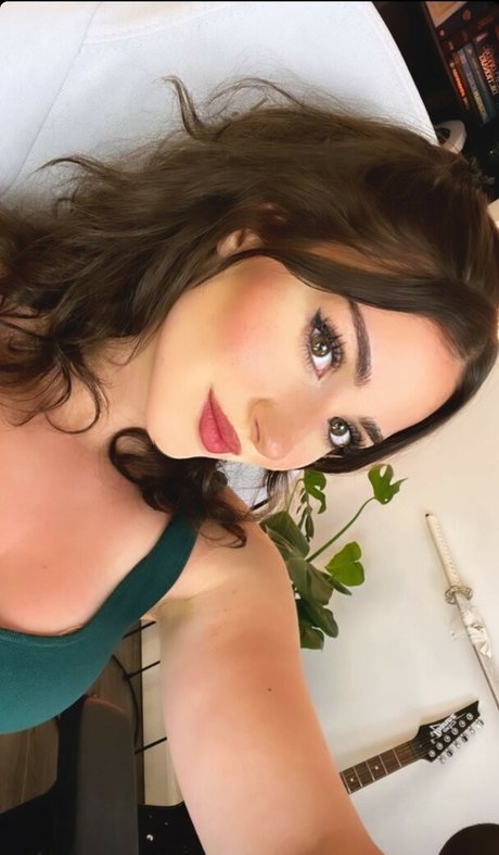 Palmbee OnlyFans Nacktbilder