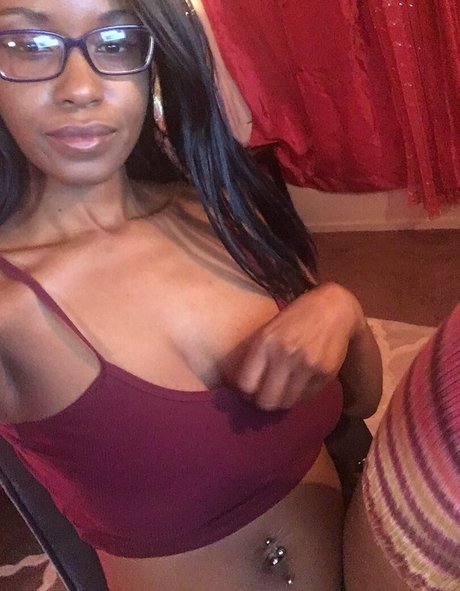 jezabelvisser Leak von OnlyFans Pornografie