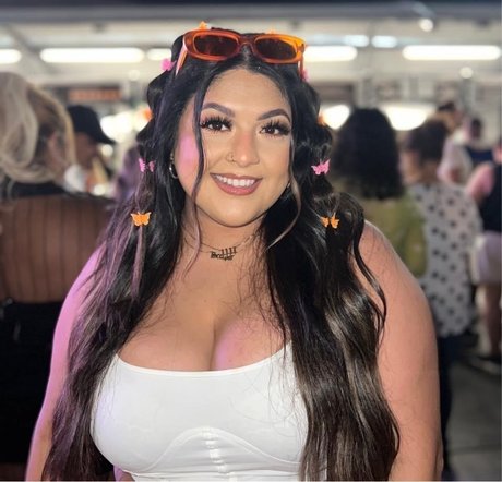 Lucia Yanez OnlyFans Archiv