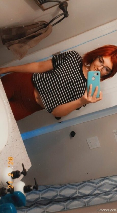 cozysophie OnlyFans Striptease