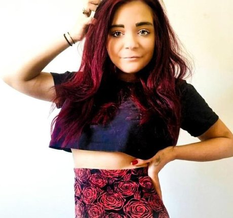 cowtail OnlyFans Striptease