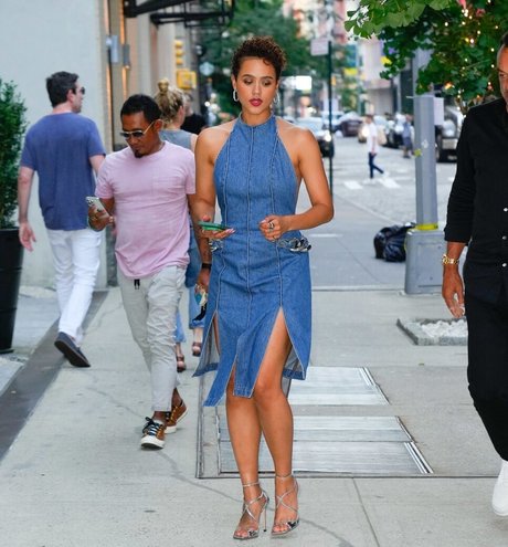 Nathalie Emmanuel OnlyFans geleakt