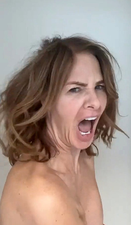 Trinny Woodall Leak von OnlyFans Pornografie