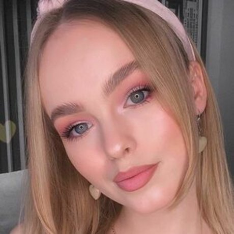 Lumoore Nacktbilder von OnlyFans geleakt