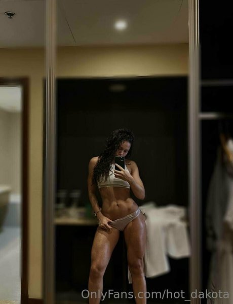 hot dakota Nacktbilder von OnlyFans geleakt