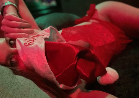 Scarletvixen420 OnlyFans nackt