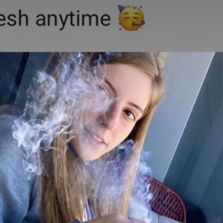 Sneakyfannss OnlyFans Archiv