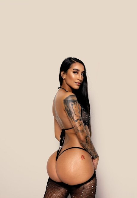 yurbae OnlyFans Leaks