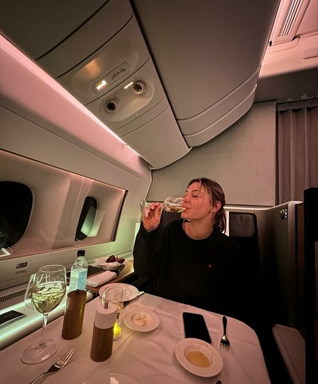 Madelyn Cline OnlyFans-Leak