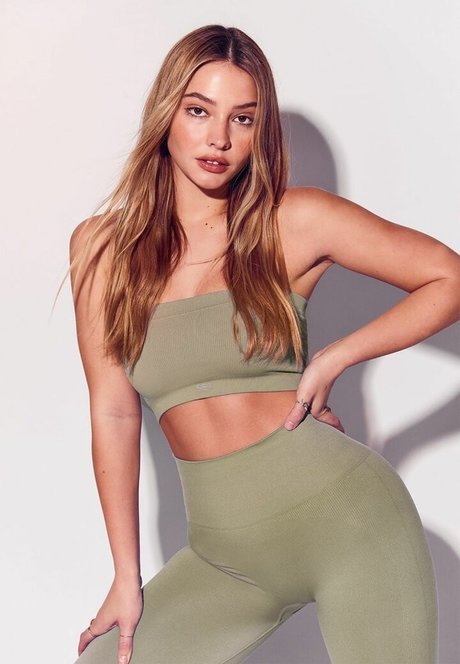 Madelyn Cline OnlyFans Bilder