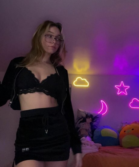 Thedarknymph OnlyFans-Model